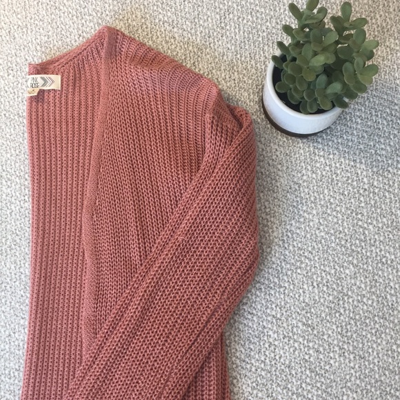 Sweaters - PINK ROSE • Knit dusty pink cardigan